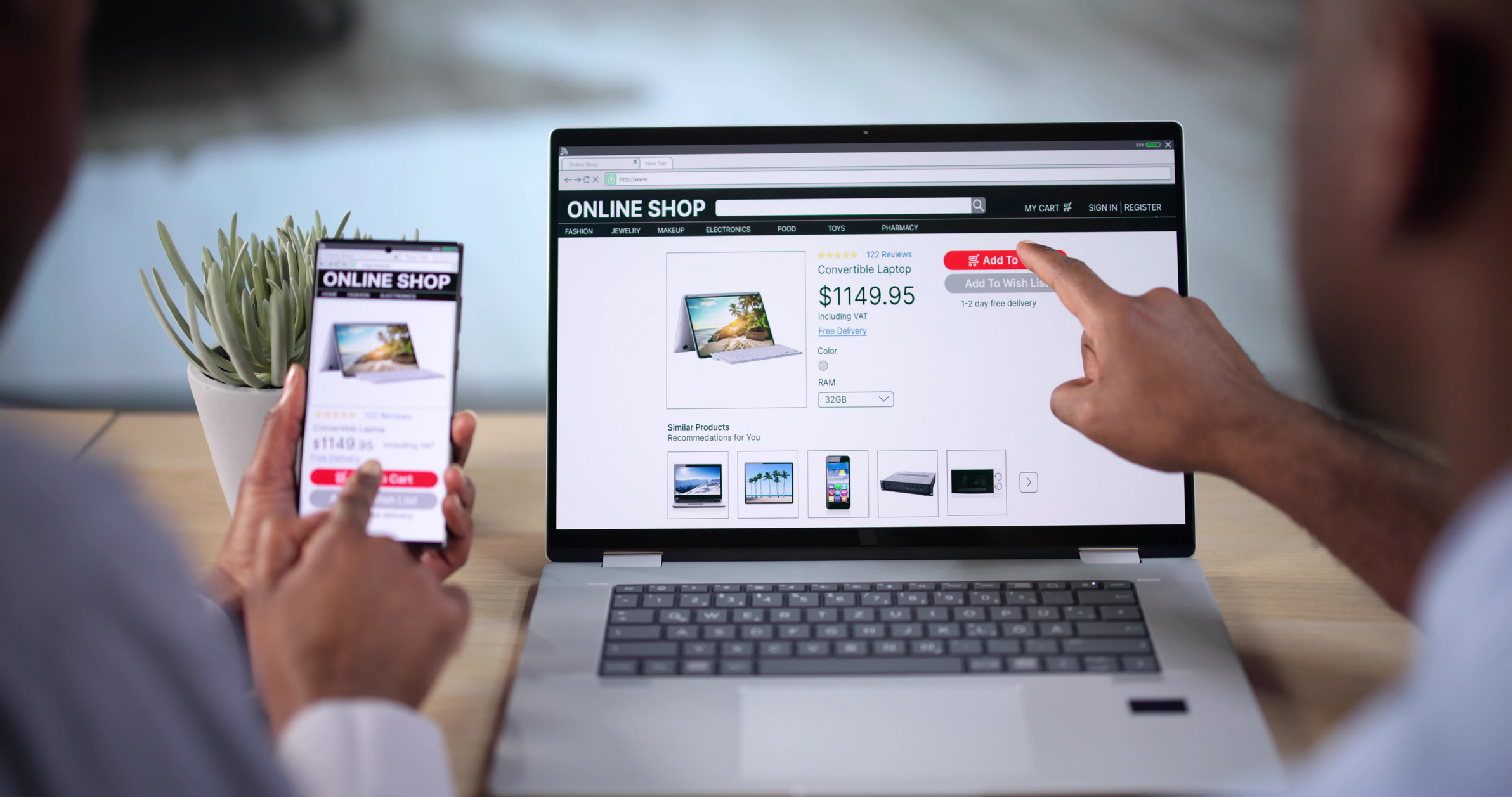 Onlineshop auf Laptop und Smartphone